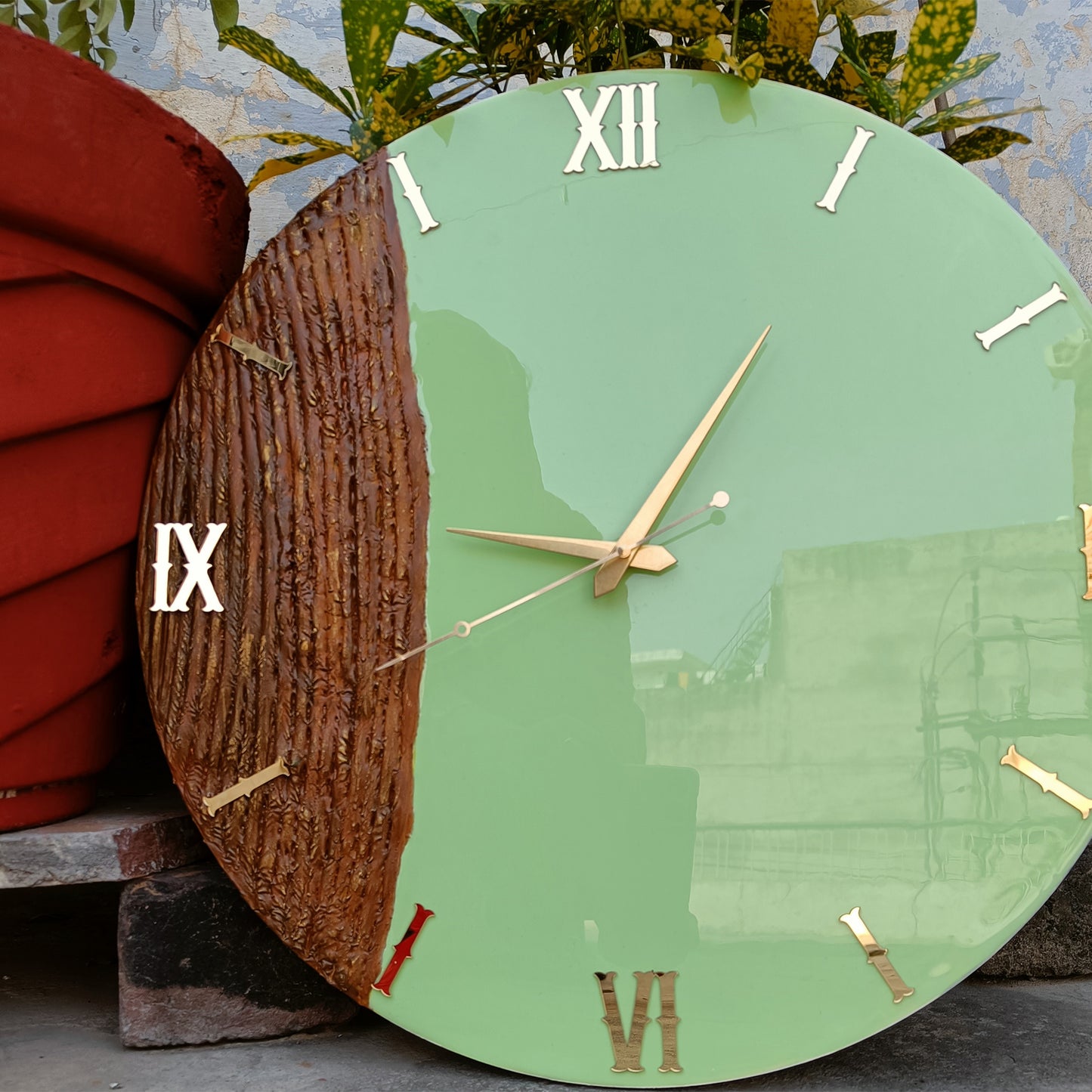 Ultimate Light Green Epoxy Resin Wall Clock