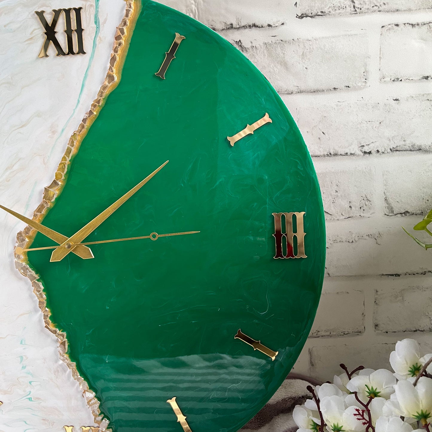 Ultimate Green & White Epoxy Resin Wall Clock