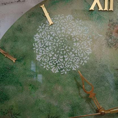 Ultimate Green Decorative Epoxy Resin Wall Clock