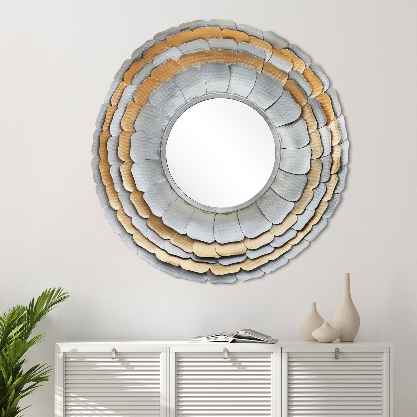 Frill Metall Wall Hanging Mirror