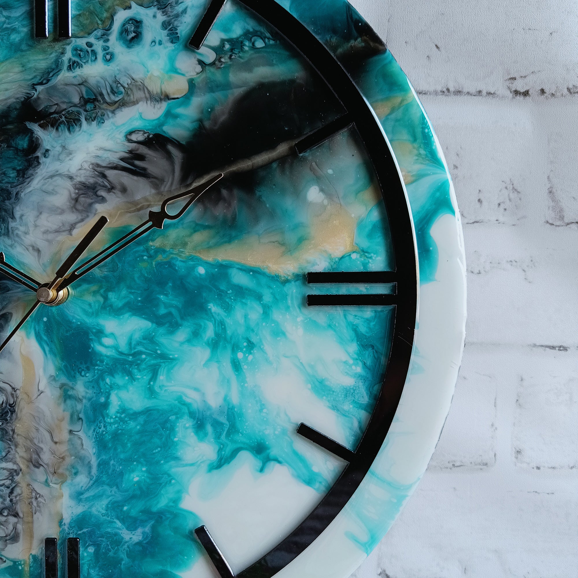 Black Ring Epoxy Resin Wall Clock