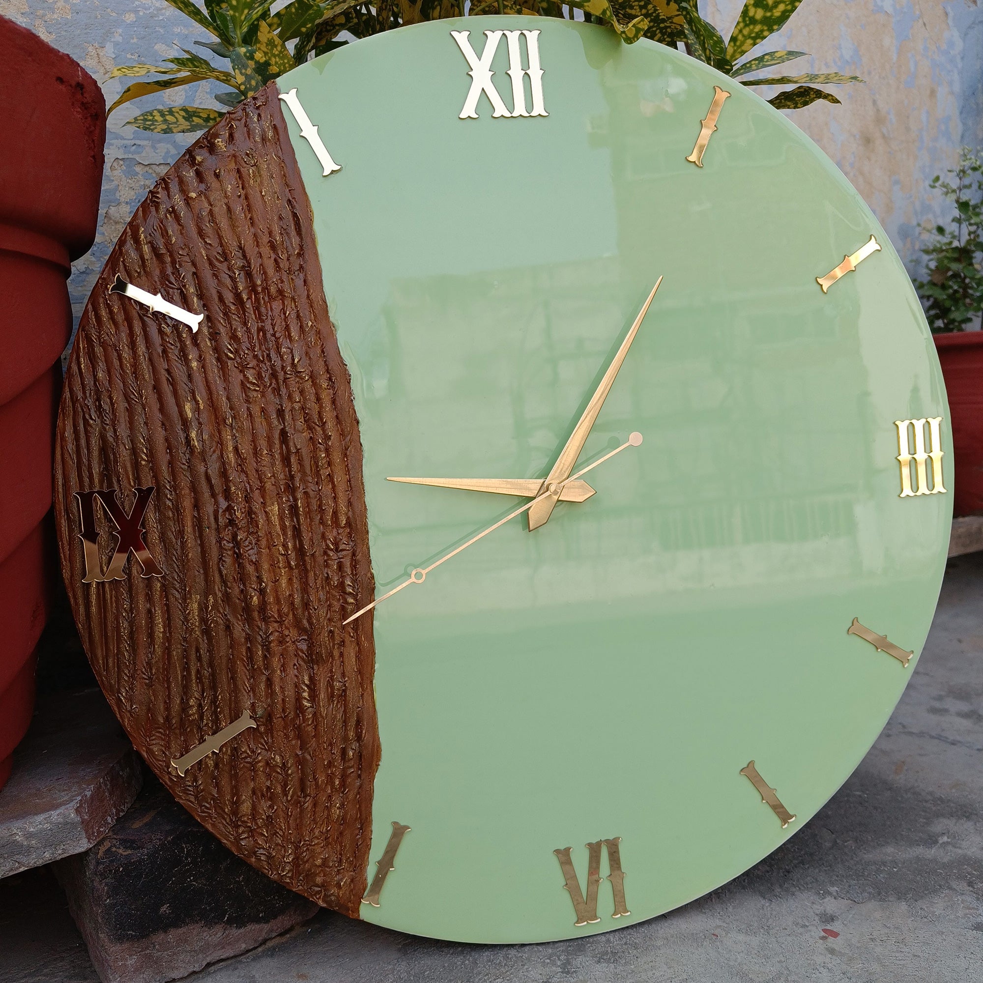 Ultimate Light Green Epoxy Resin Wall Clock