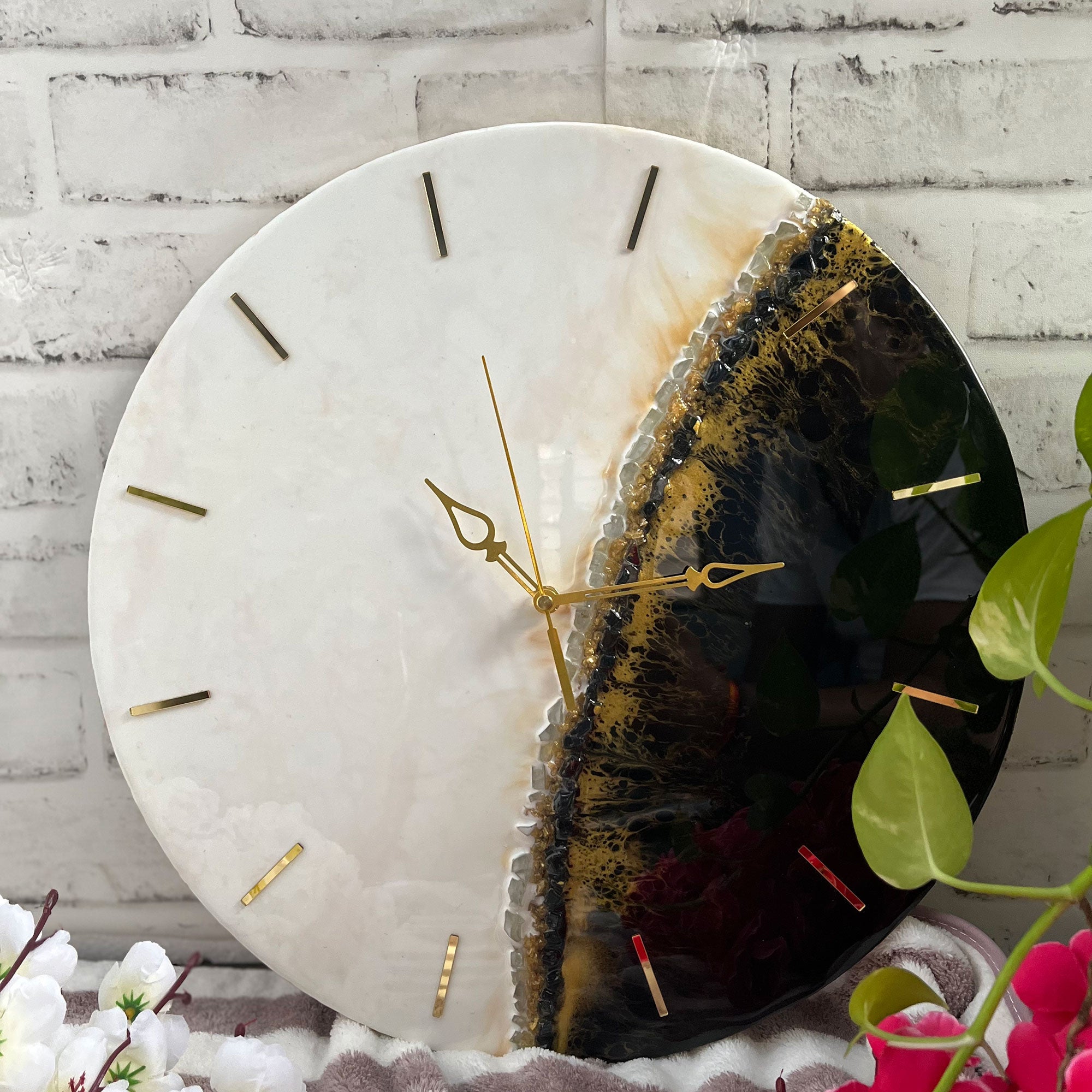 Blacky White Epoxy Resin Wall Clock