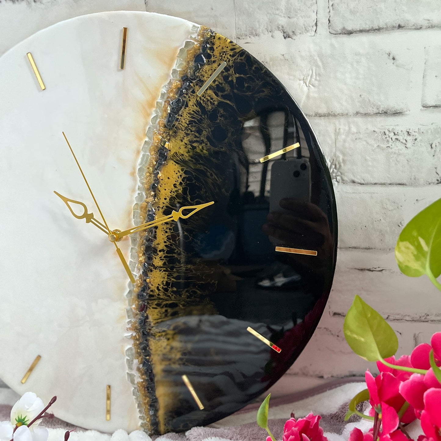 Blacky White Epoxy Resin Wall Clock