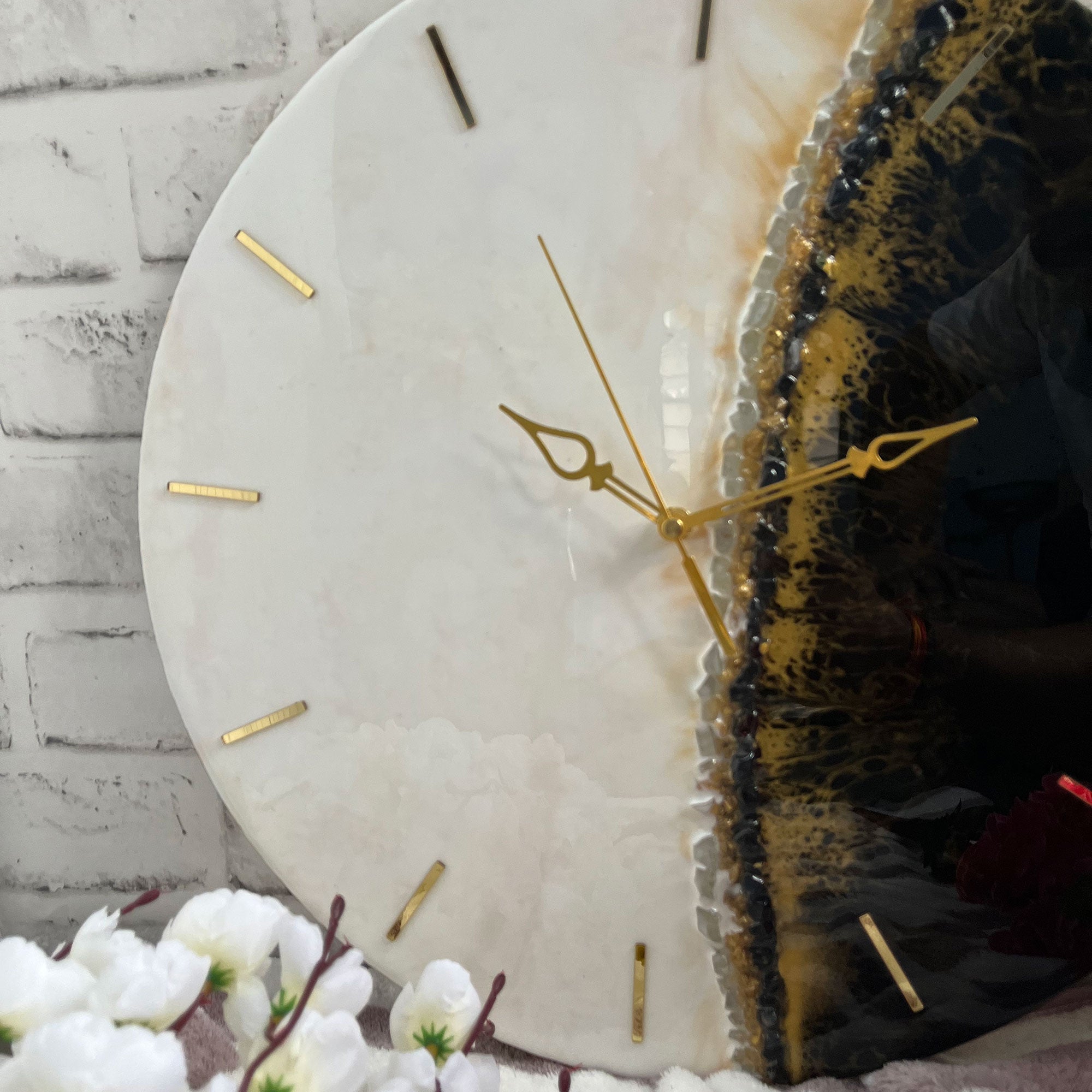 Blacky White Epoxy Resin Wall Clock