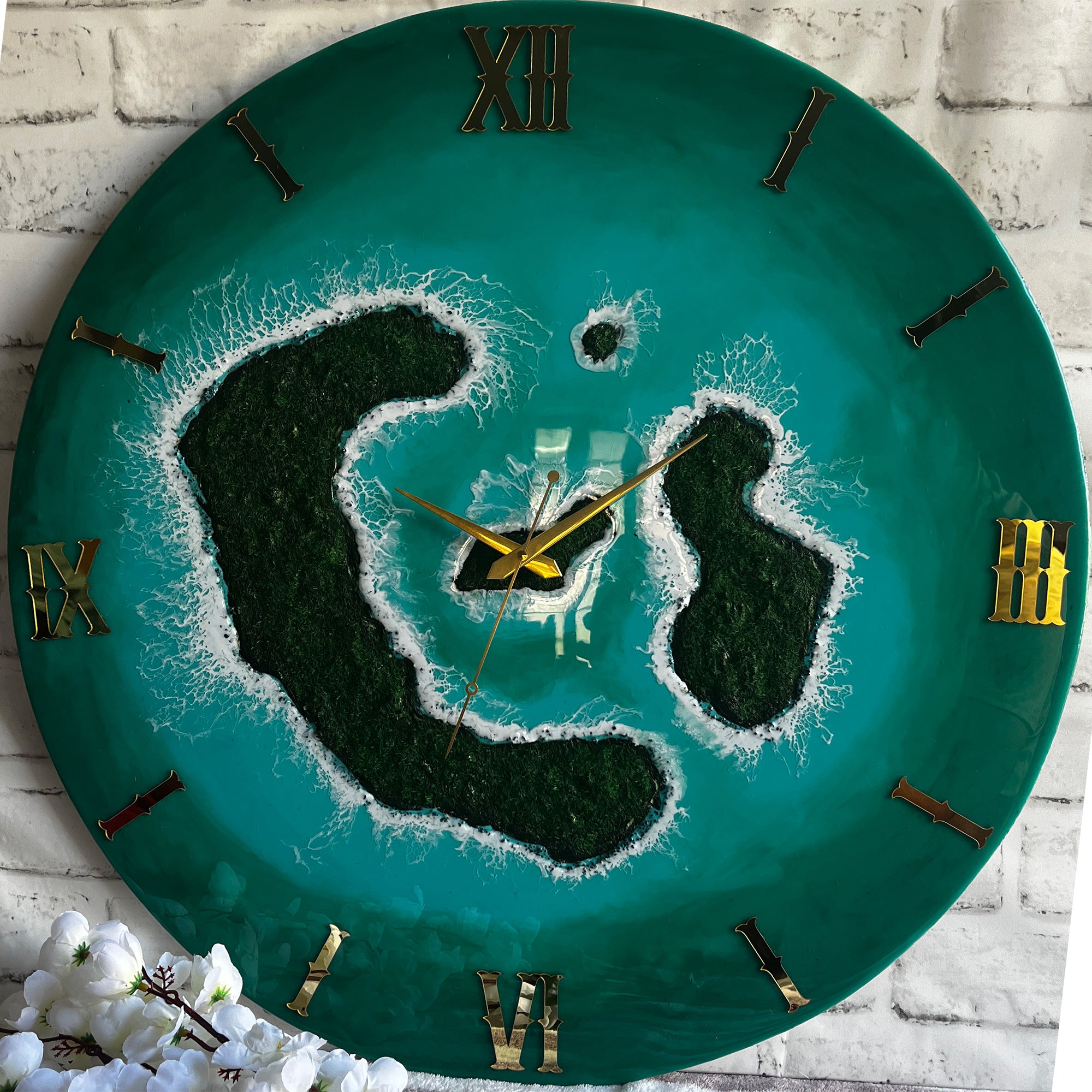 Green Island Epoxy Resin Wall Clock