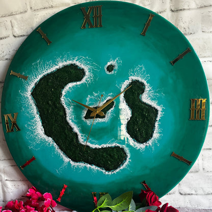 Green Island Epoxy Resin Wall Clock